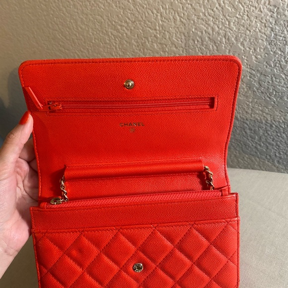 Chanel WOC - Picture 3 of 5